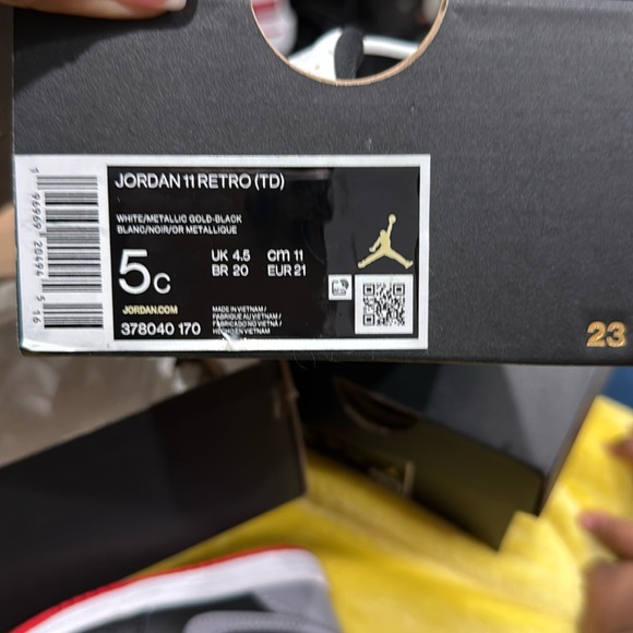 Worn only once Black and white jordan 4 Retro - Picture 1 of 4